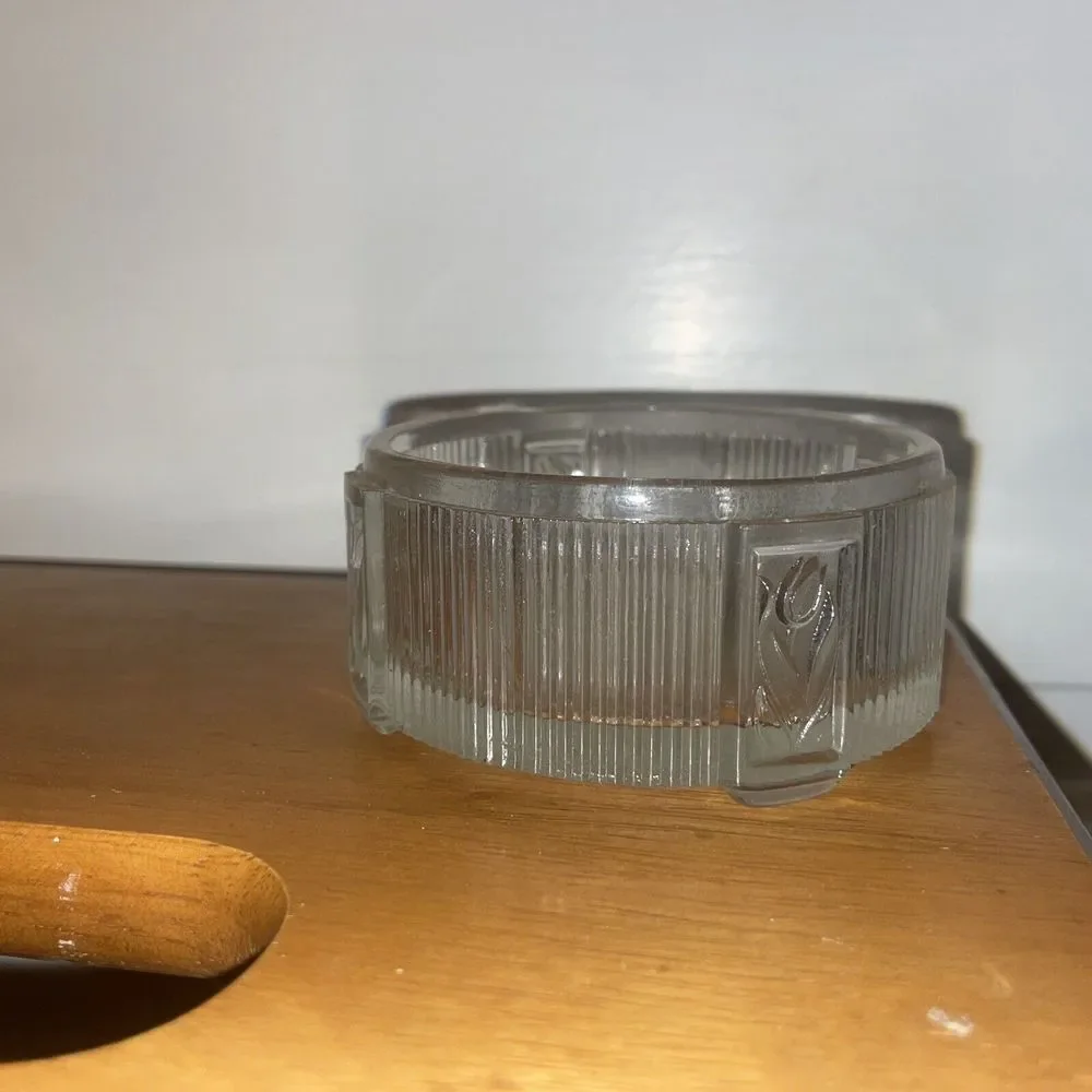 Vintage Vanity Footed Art Deco Ribbed Glass‎ Powder Jar trinket